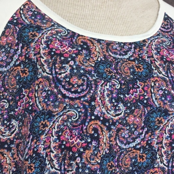 Le Lis Top Shirt Floral Cream Pink Blue Medium - Picture 6 of 11